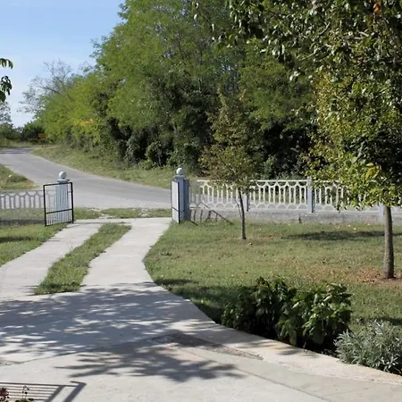 With A Parking Space Sumber, Istria - Sredisnja Istra - 7175 *