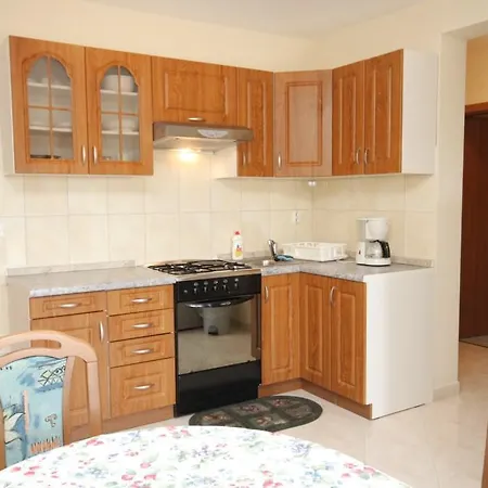 With A Parking Space Sumber, Istria - Sredisnja Istra - 7175 *